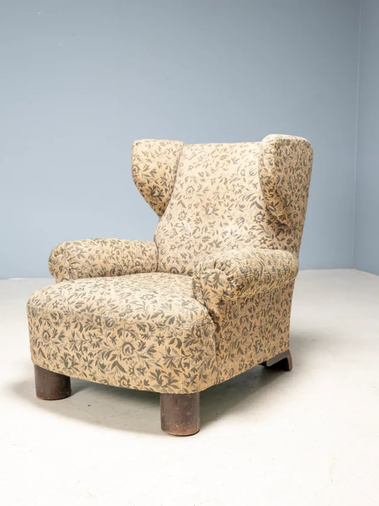 Poltrona Art Déco con schienale ad ali, anni '30 4