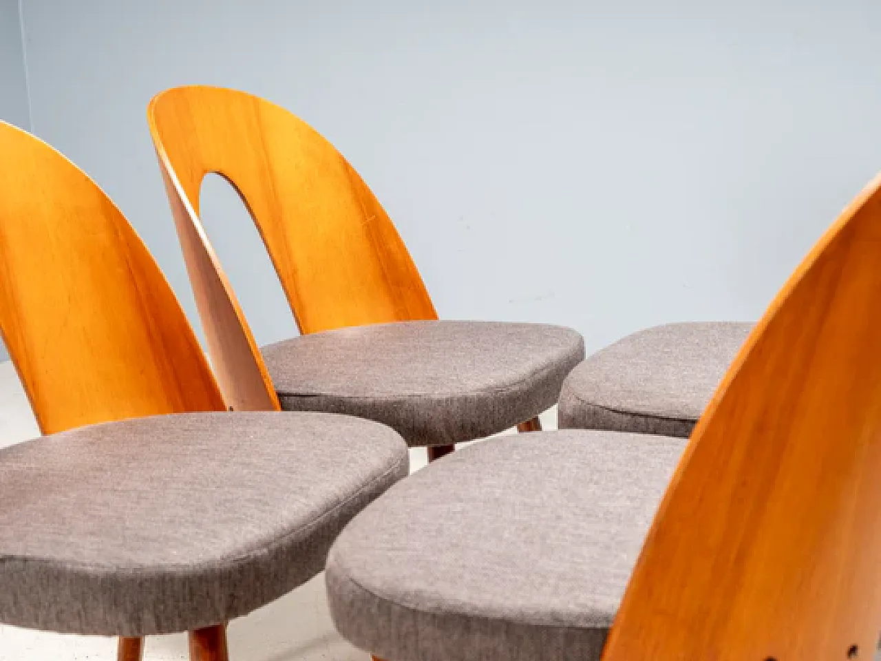 4 sedie da pranzo Antonín Šuman, anni '60 6