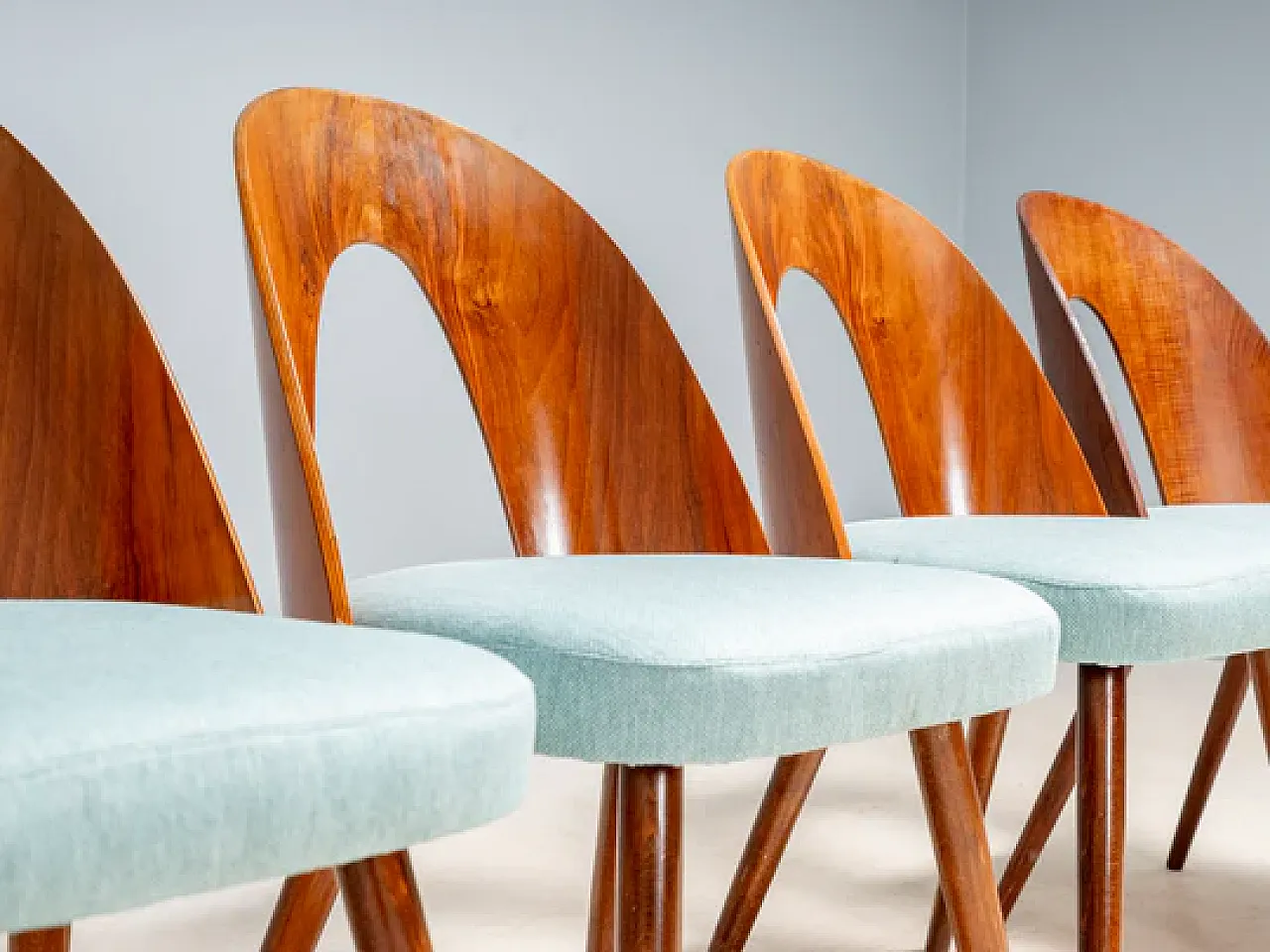 4 Sedie Antonín Šuman, anni '60 4