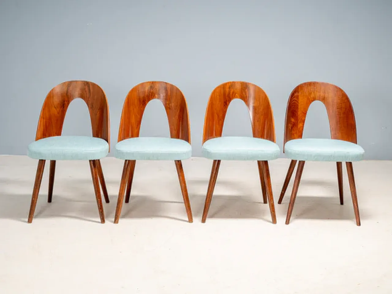 4 Sedie Antonín Šuman, anni '60 12