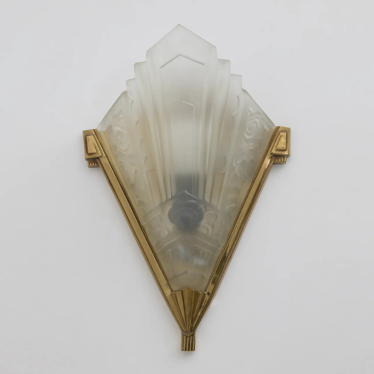 4 Art Deco lamps in pressed glass and brass, 1930s 13