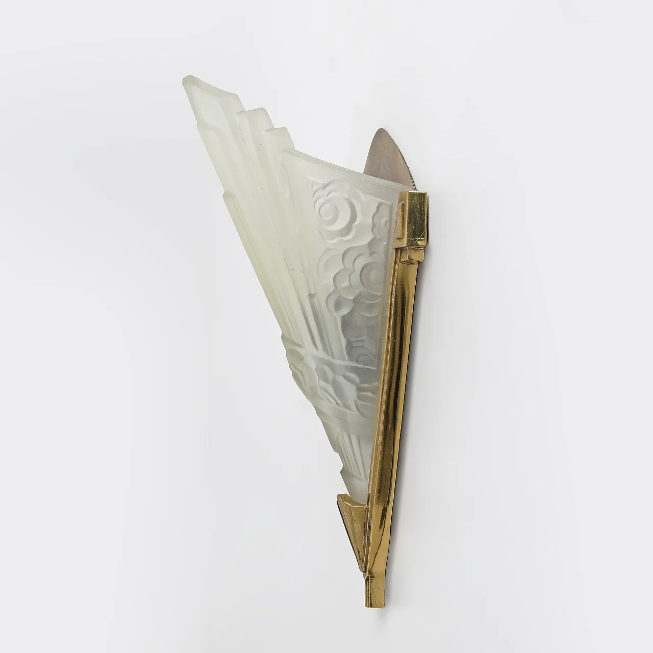 4 Art Deco lamps in pressed glass and brass, 1930s 16
