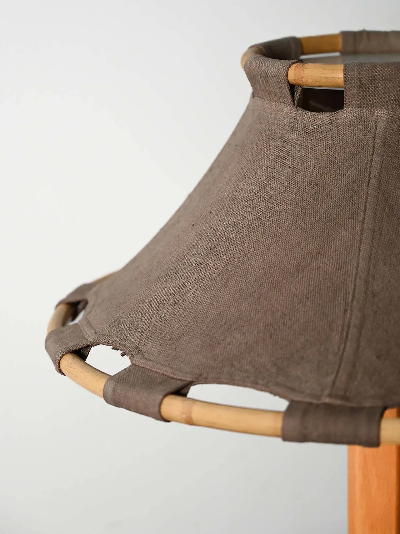 Lampada da tavolo “Anna” di Anna Ehrner 3