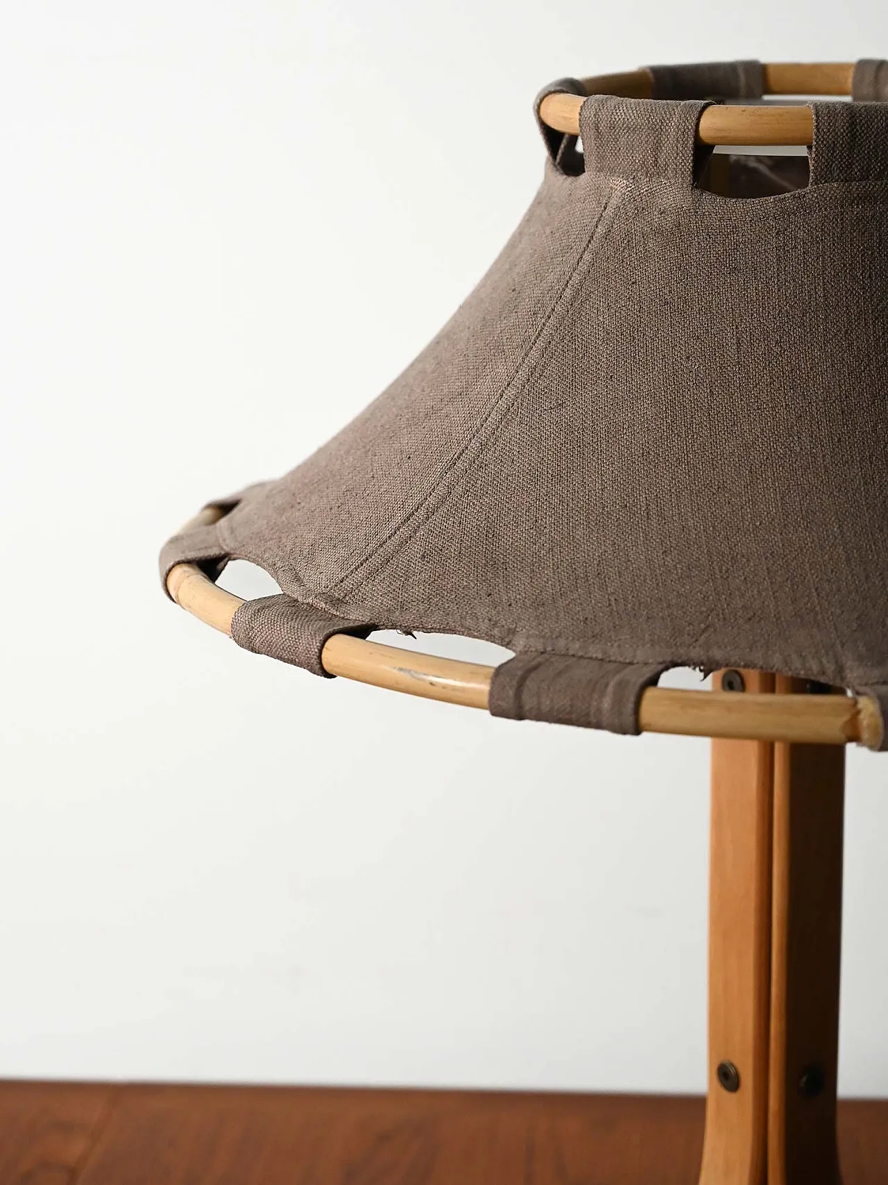 Lampada da tavolo “Anna” di Anna Ehrner 8