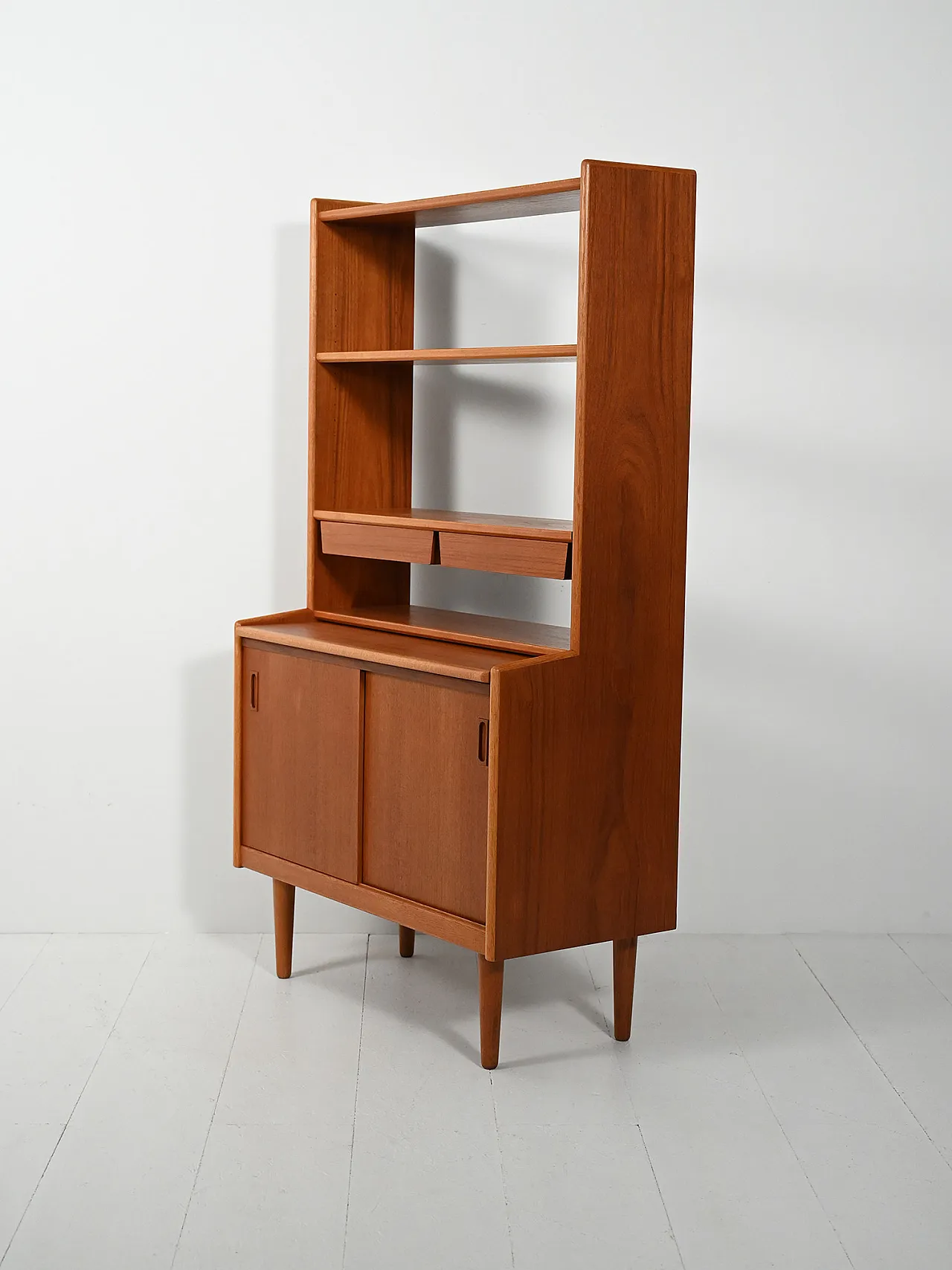 Libreria scandinava in teak con cassetti sospesi 6