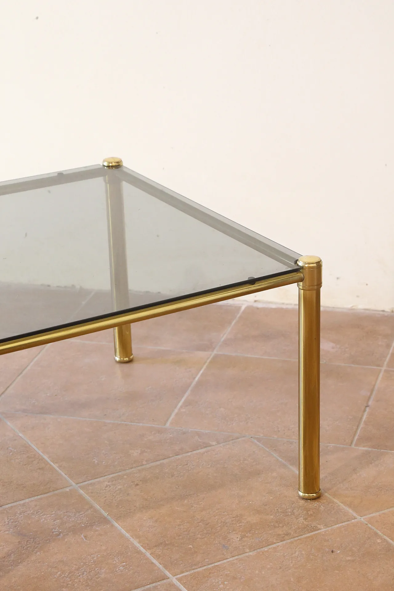 Coffee table in golden brass and glass, 70s 5
