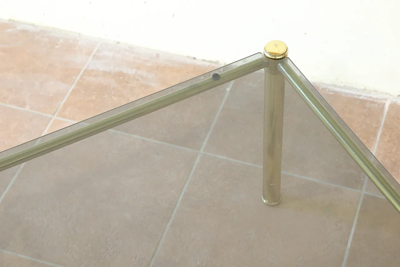 Coffee table in golden brass and glass, 70s 22