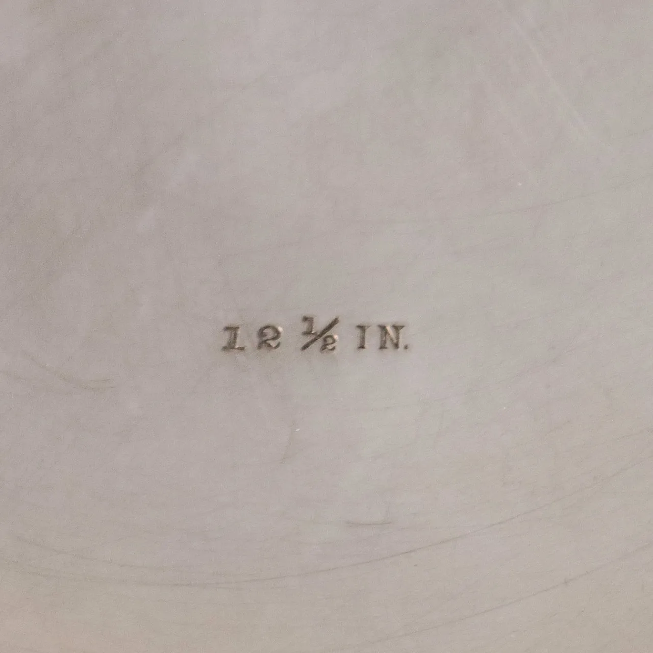 Centrotavola in argento sterling con orlo cesellato e traforato, '900 8