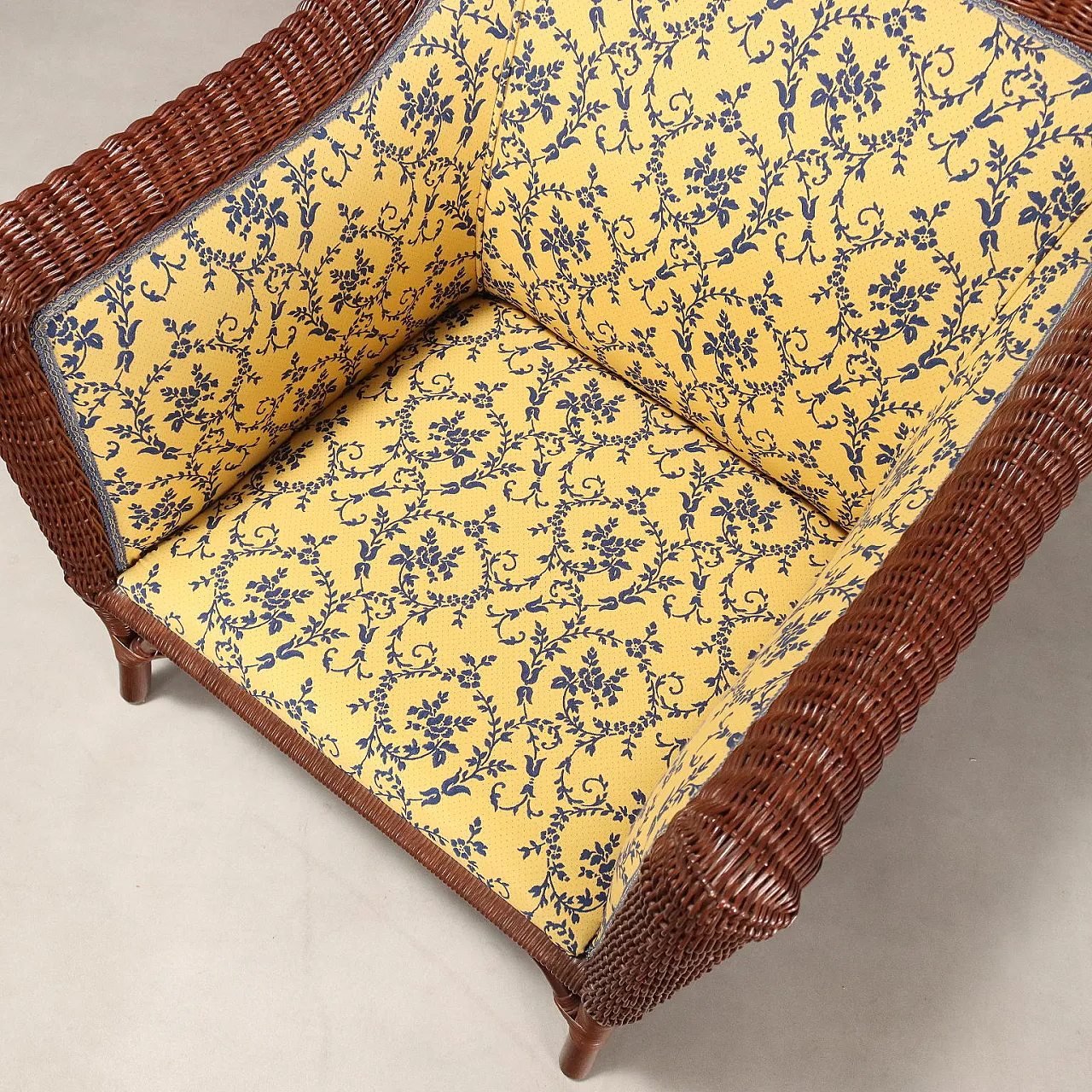 Pair of rattan armchairs with padded back and seat, 20th century 8