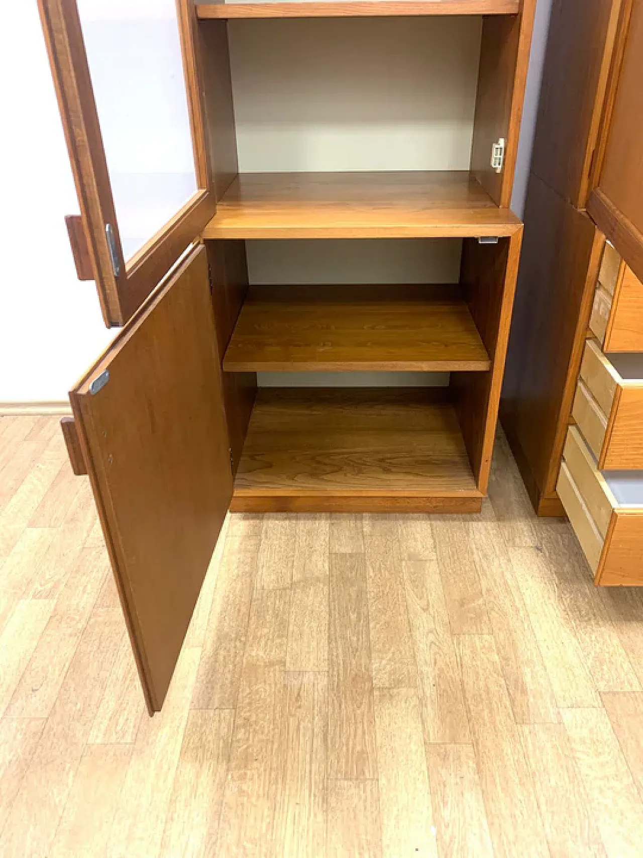 Coppia di cassettiere in legno impiallacciato, anni '70 13