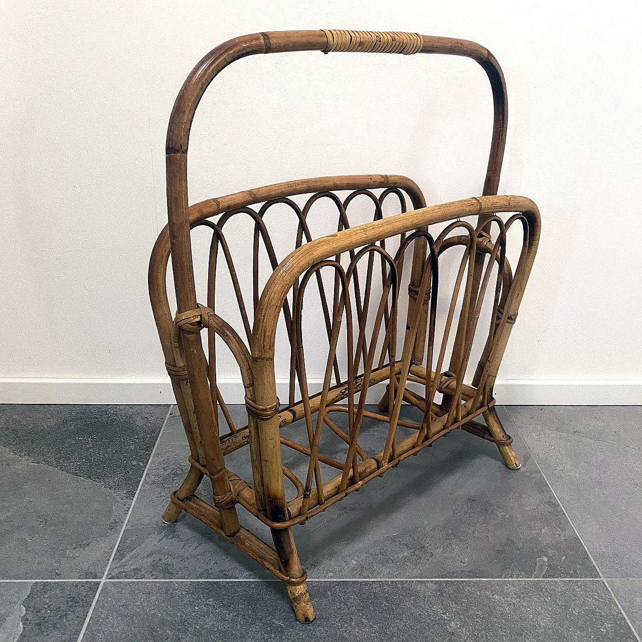 Bamboo magazine rack from the 70s 2