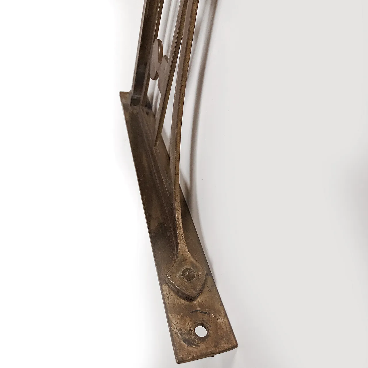 Liberty supports, 30s 6