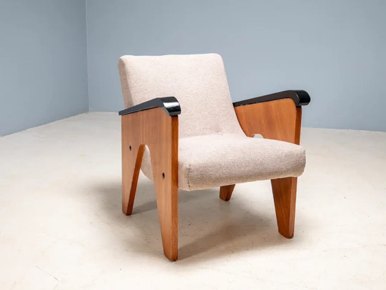 3 Poltrone con tavolo, anni '50 6