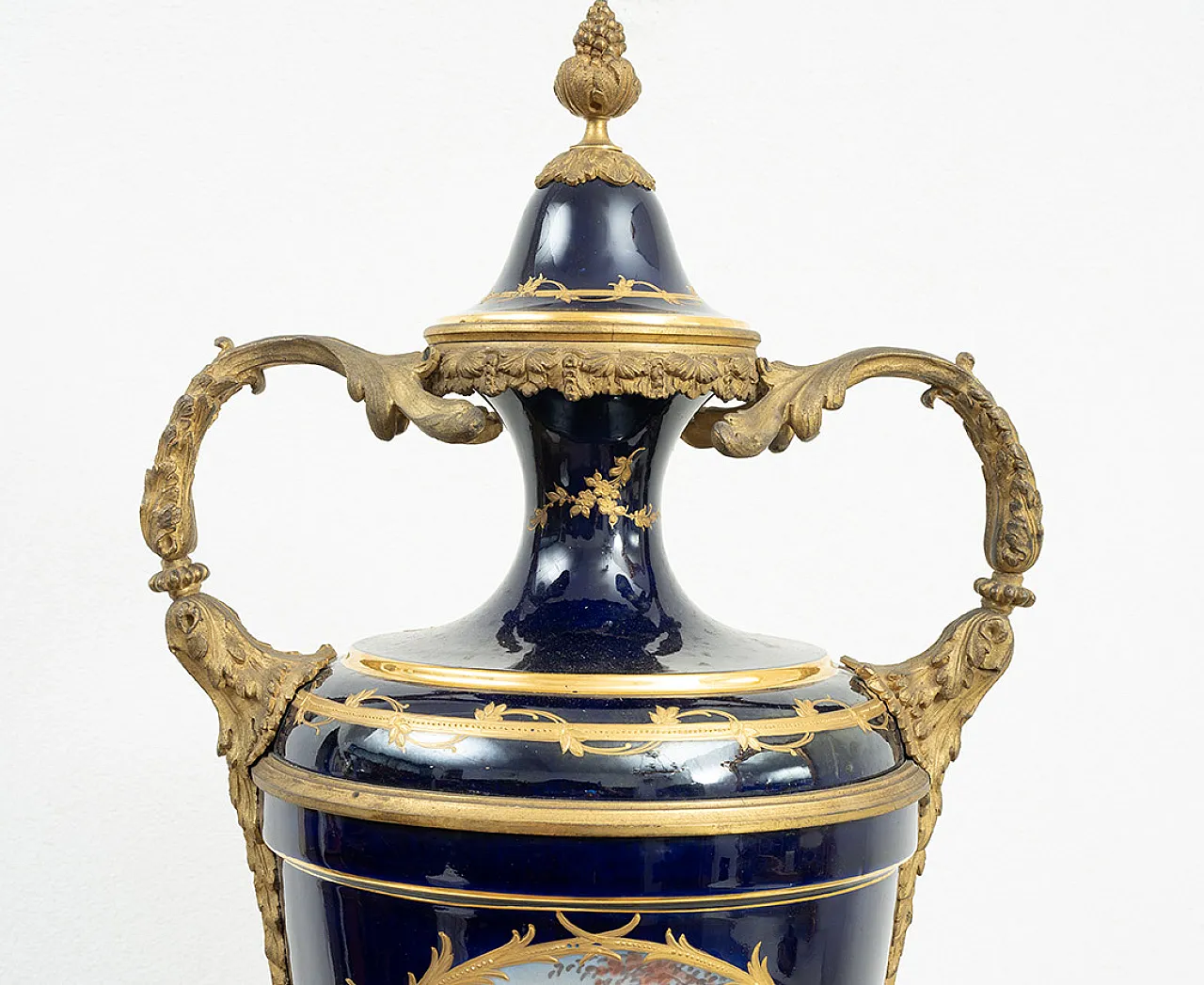 Napoleon III vase in polychrome Sevres porcelain, 19th century 4