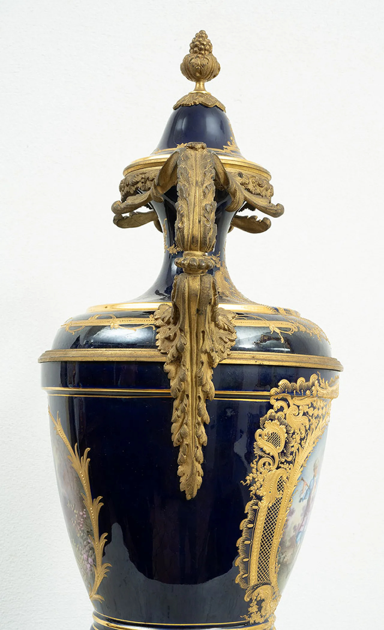 Napoleon III vase in polychrome Sevres porcelain, 19th century 6