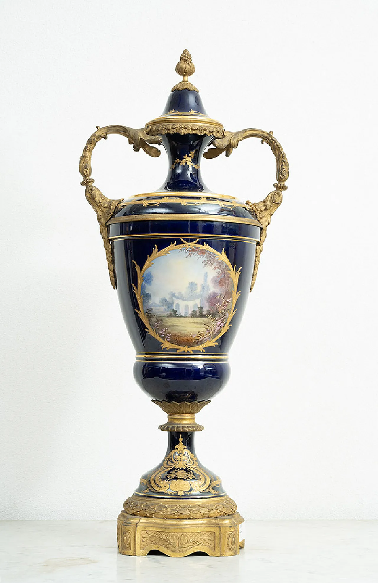 Napoleon III vase in polychrome Sevres porcelain, 19th century 8