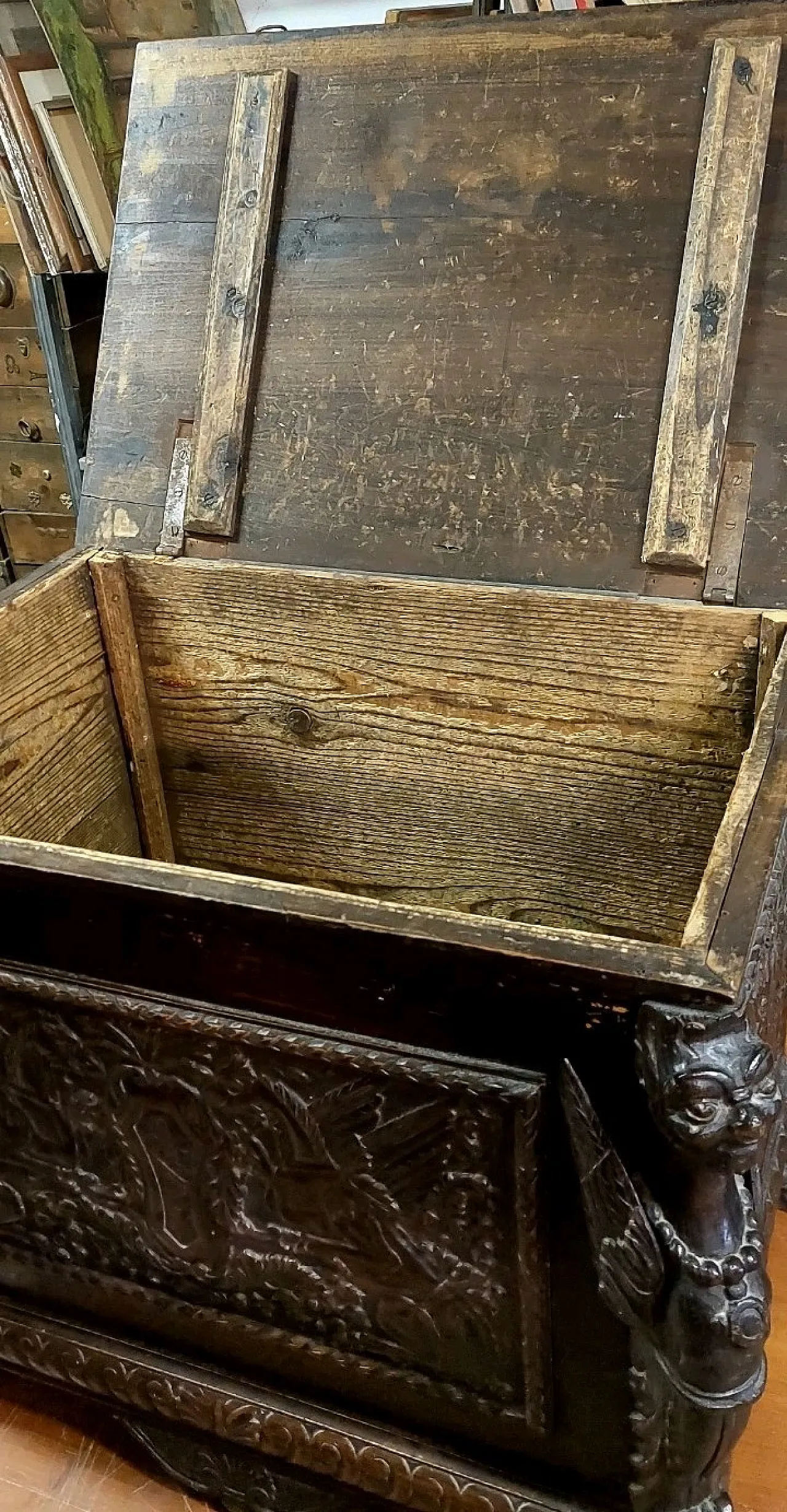 Carved wooden case with coats of arms and winged griffins,19th century 8