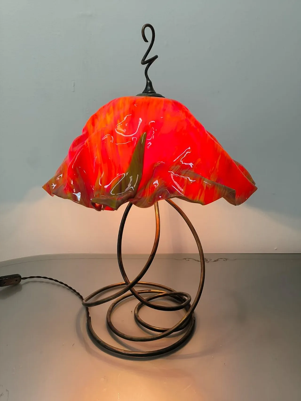Lampada in ottone con vetro di Murano venato, anni '60 1