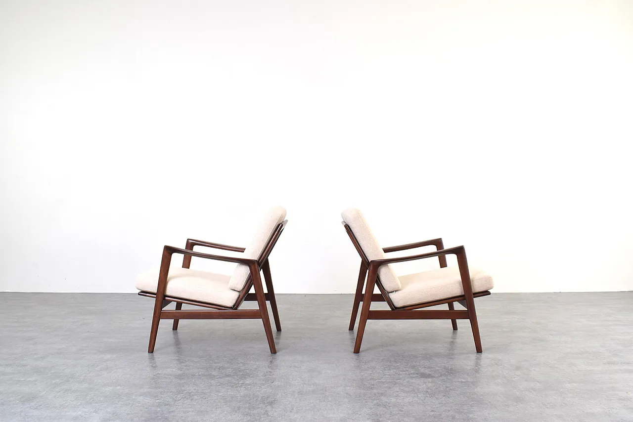 Pair of Mid-Century Stefan Lounge Chairs, 1960s 3