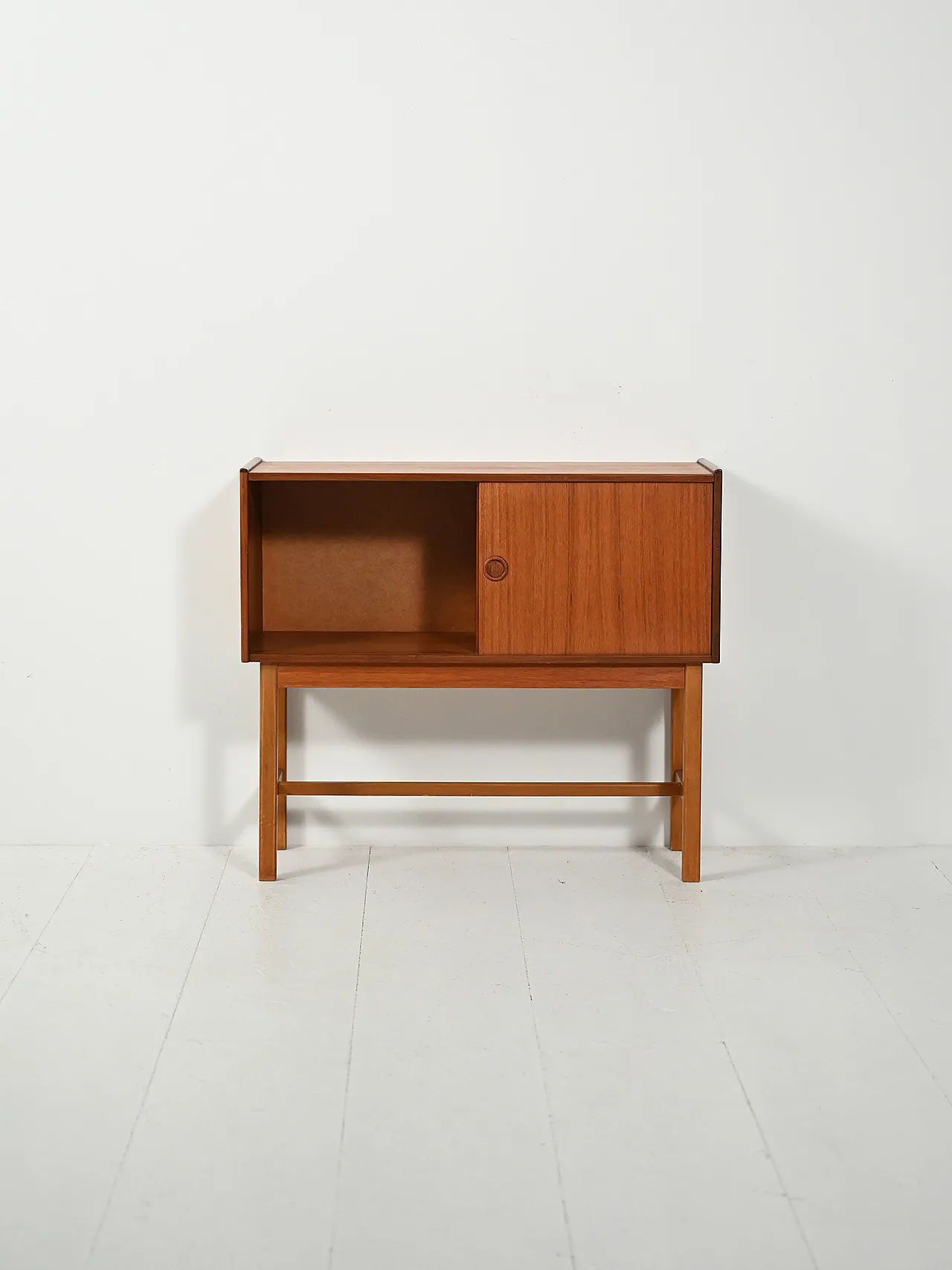 Scandinavian entrance cabinet, 60s 3