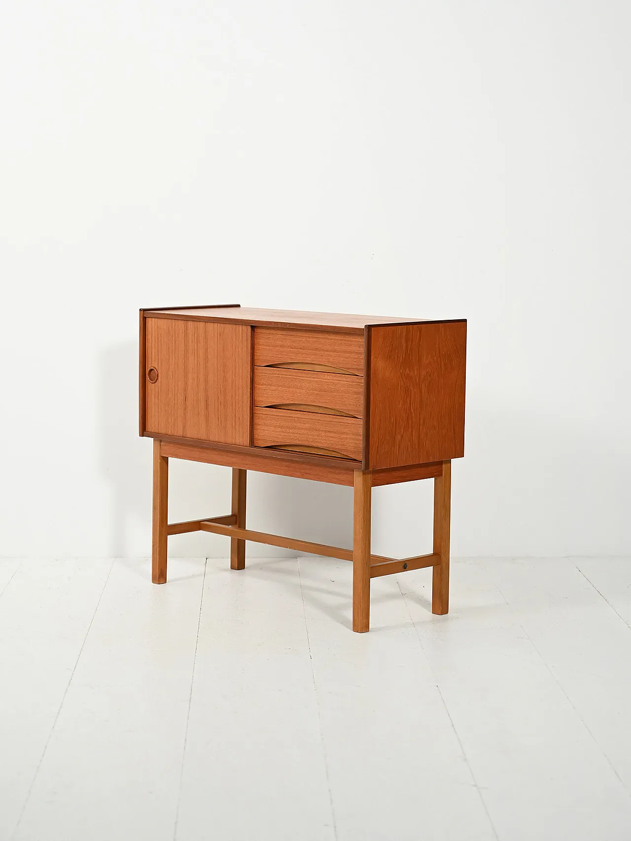 Scandinavian entrance cabinet, 60s 5