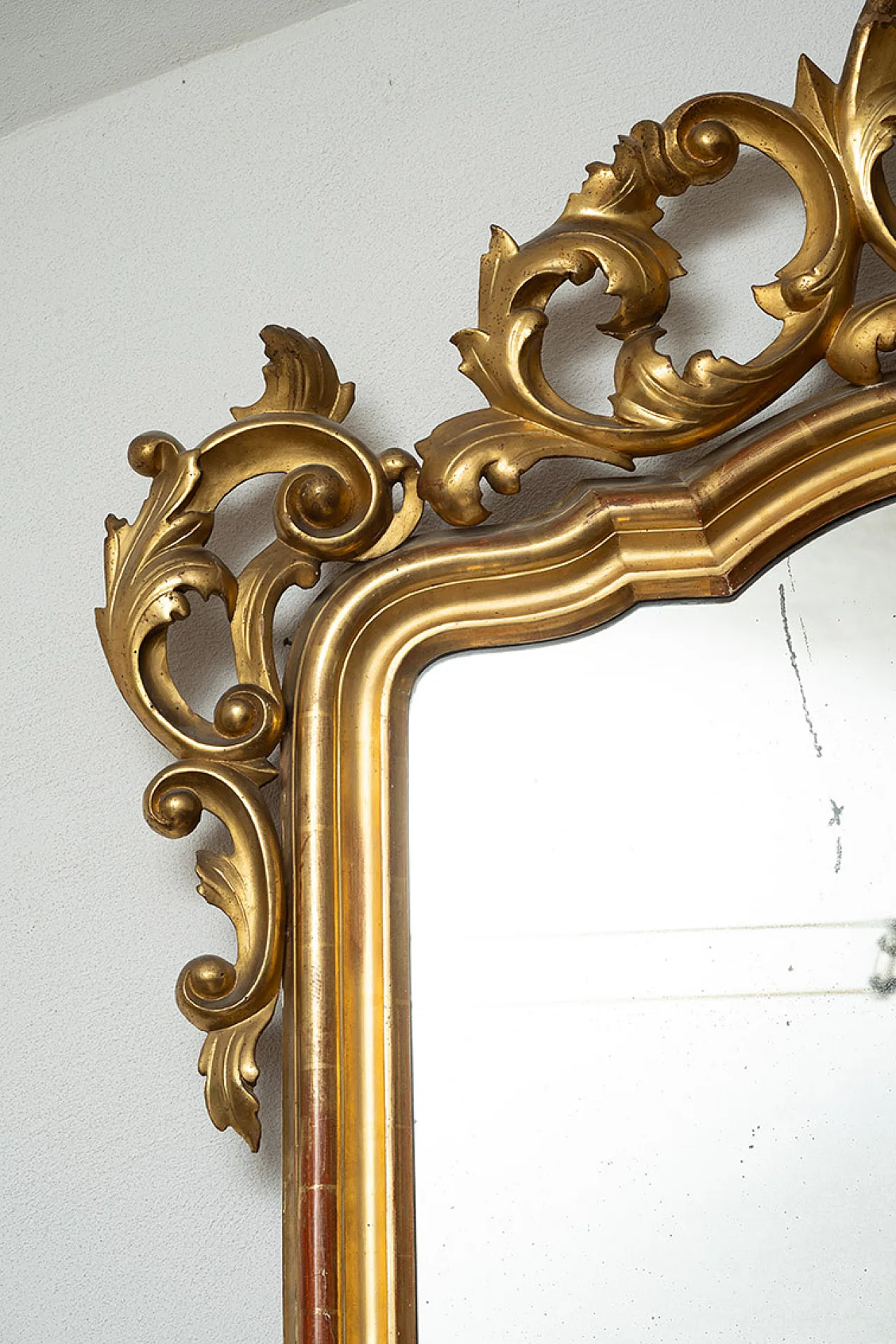 Neapolitan Louis Philippe mirror in gilded & carved wood, 19th century 3