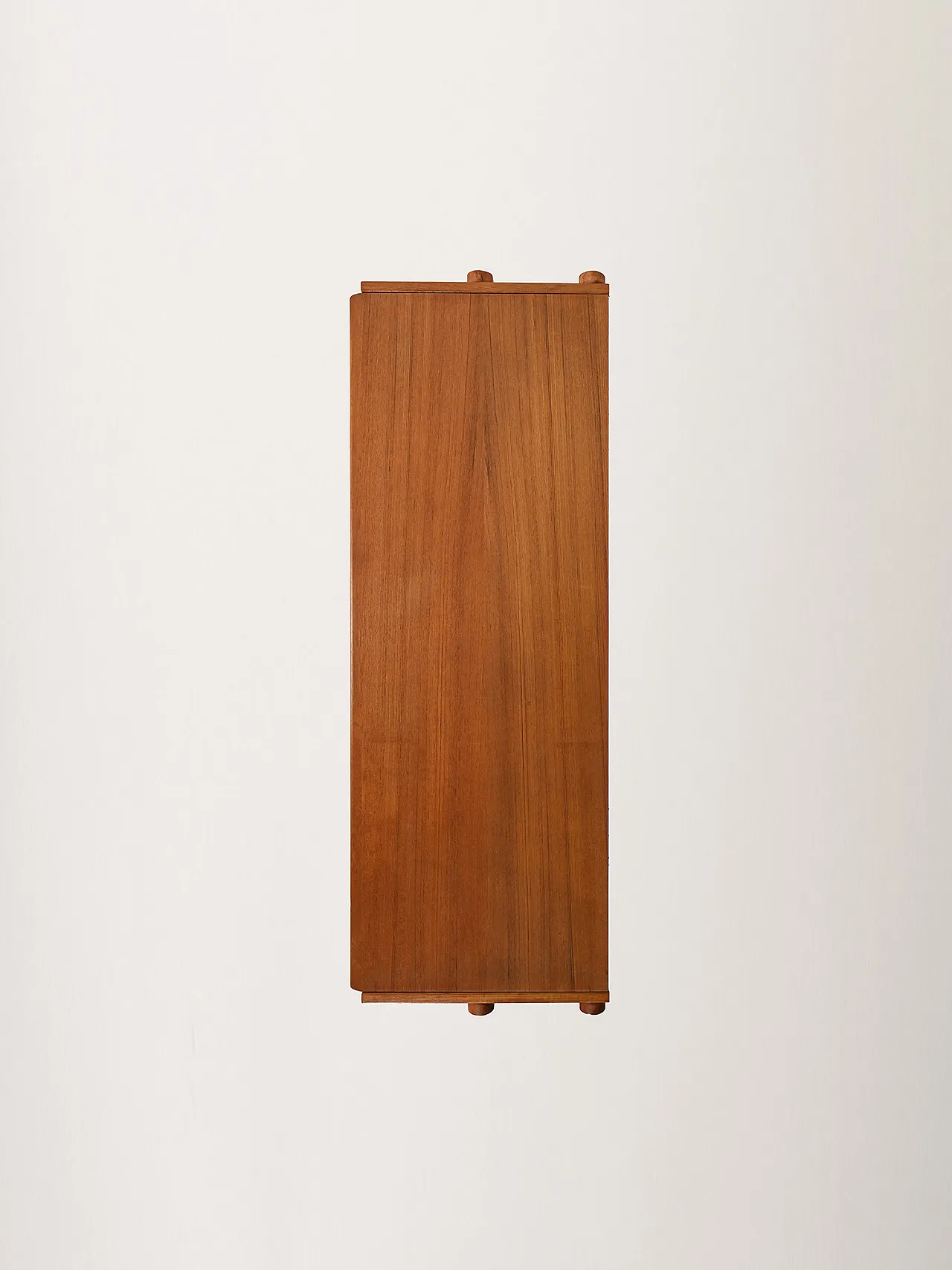 Sideboard scandinavo con struttura a vista 12