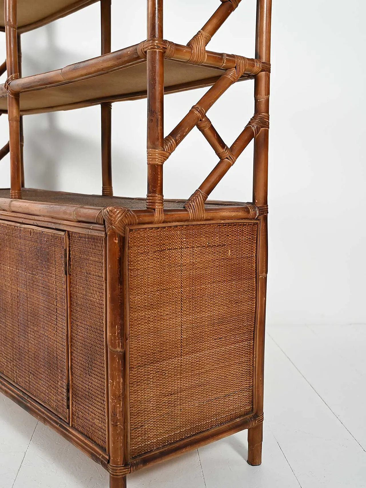 Libreria in bambù e rattan, anni ’60 11