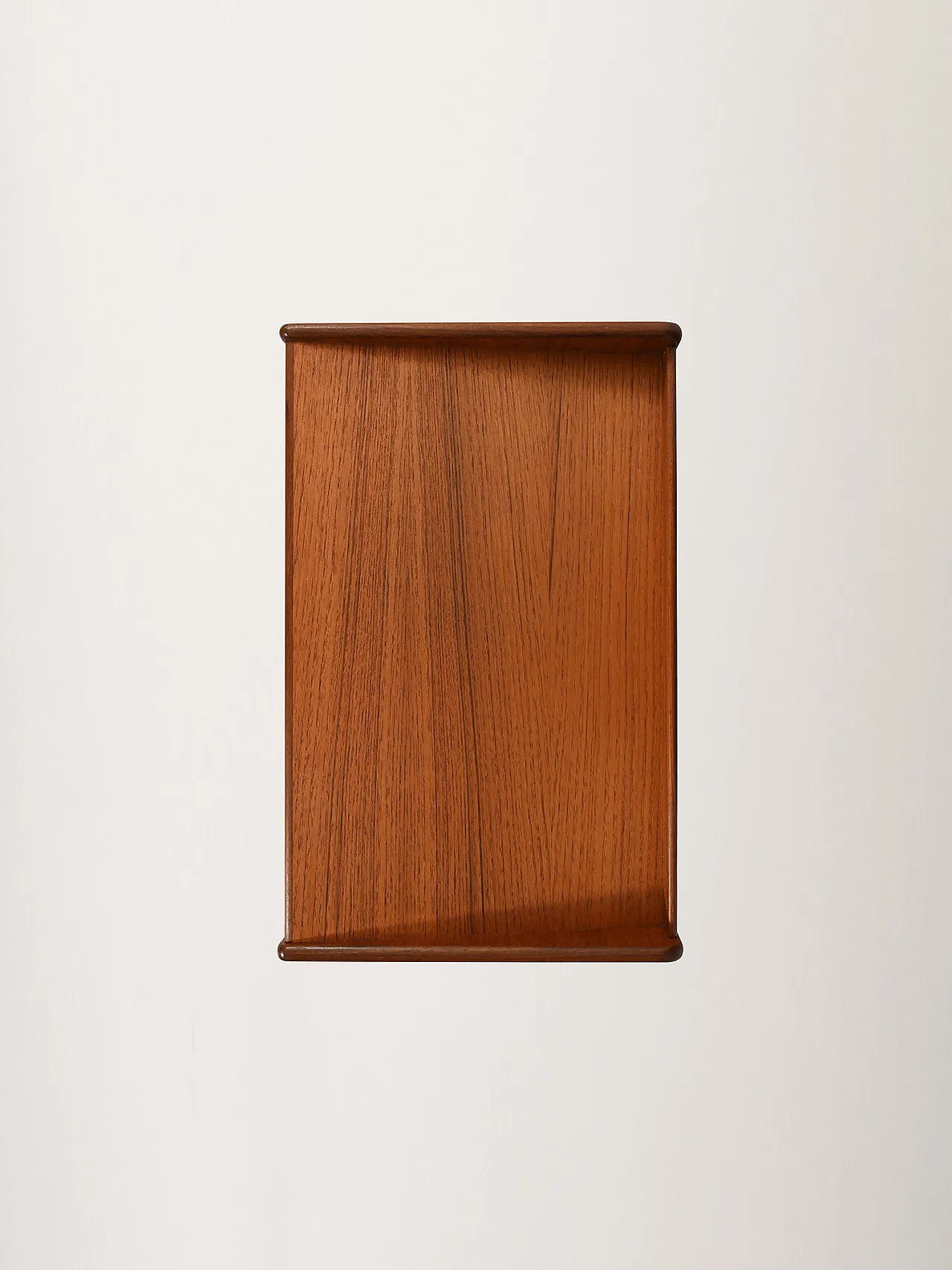 Comodino scandinavo con mensola in tessuto 8