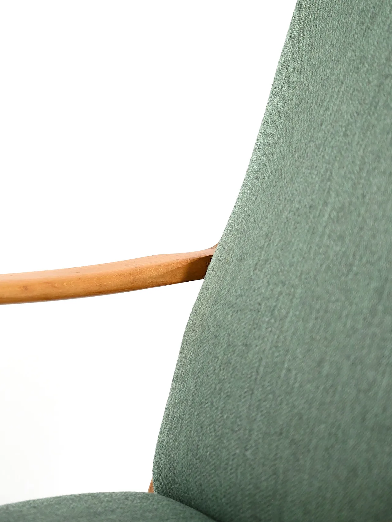 Poltrona scandinava anni 50-60 con rivestimento in lana verde salvia 6
