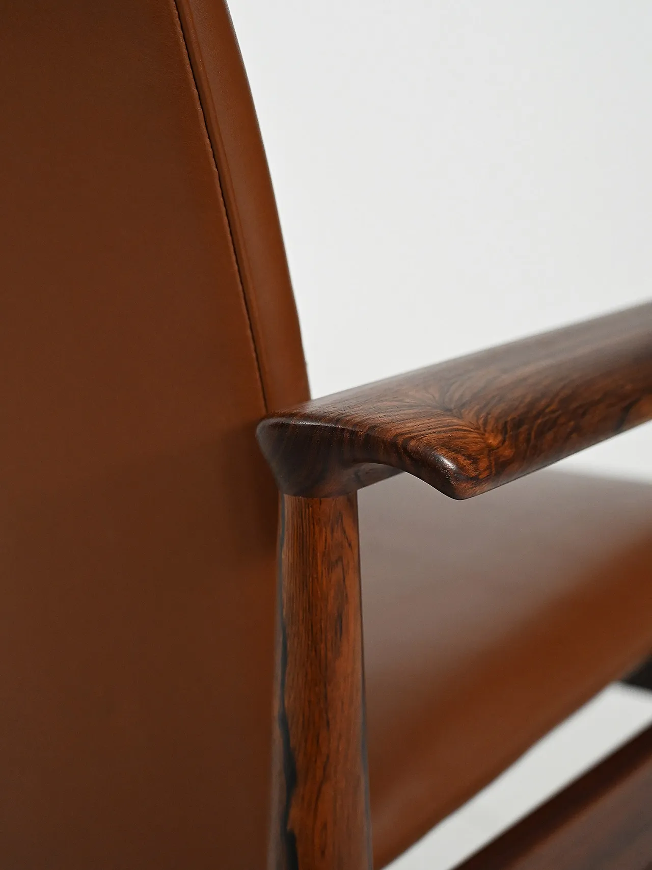 Coppia di poltrone Diplomat di Finn Juhl, anni '70 10