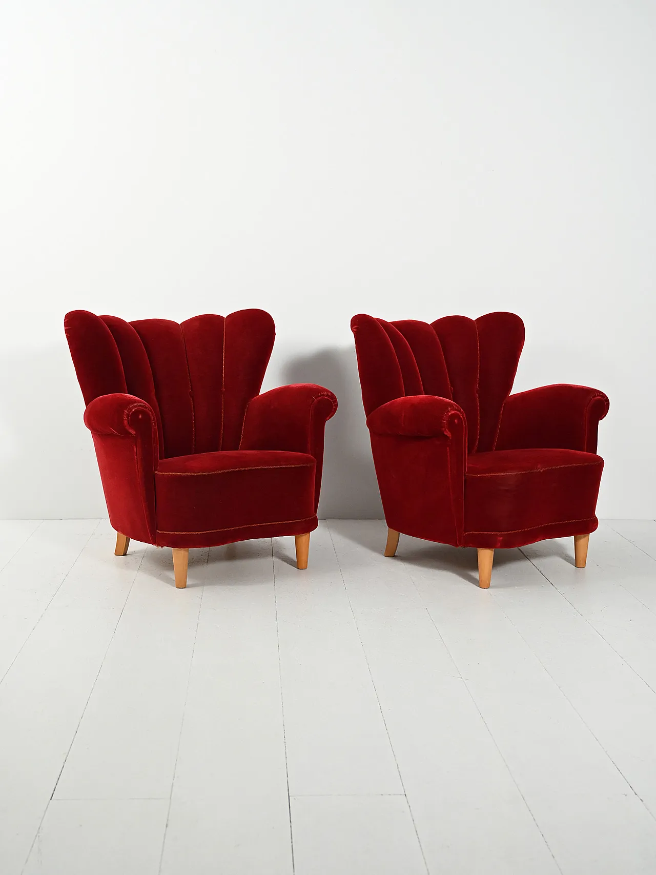 Coppia di poltrone svedesi a conchiglia, anni '40 3