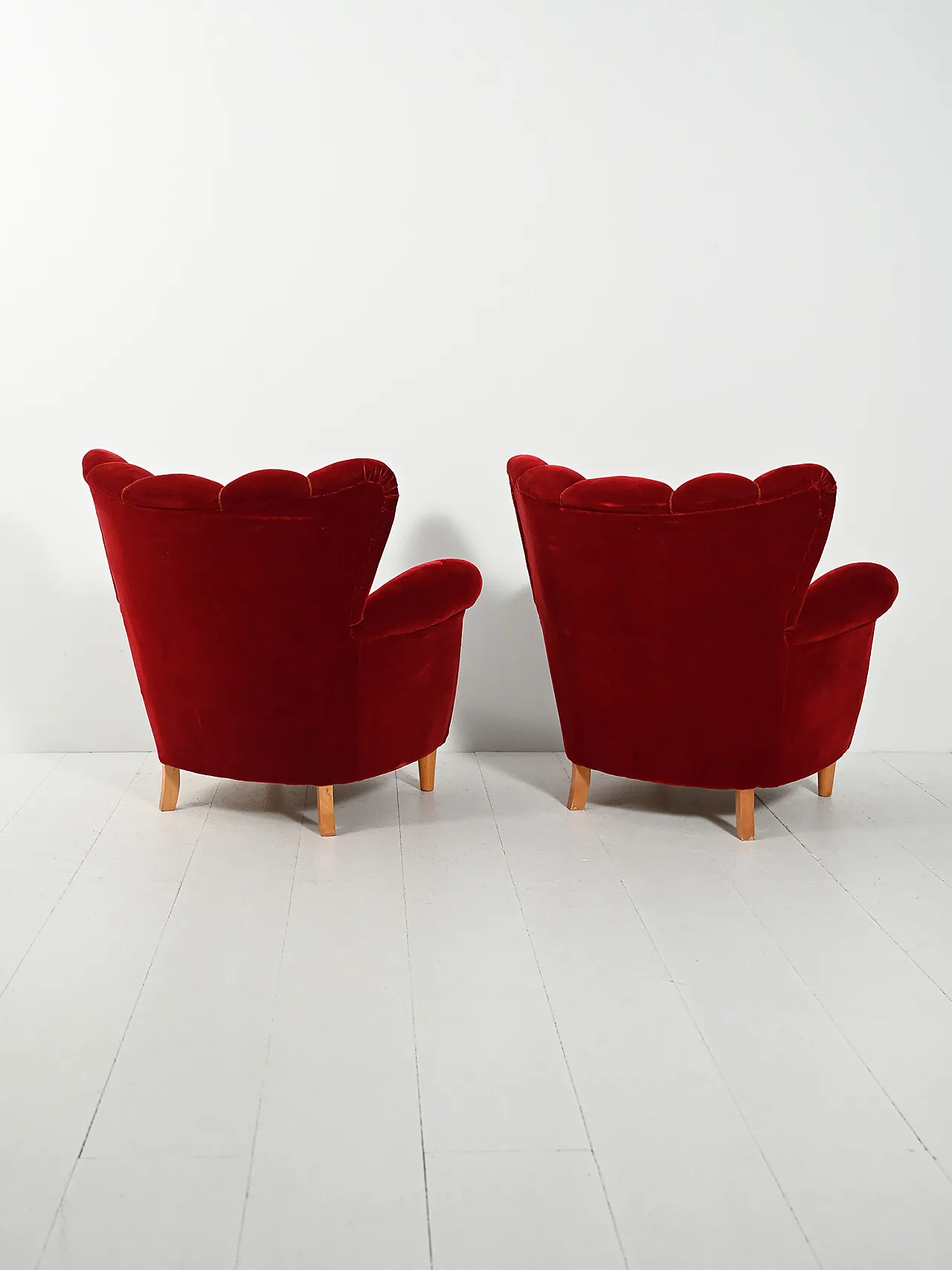 Coppia di poltrone svedesi a conchiglia, anni '40 4