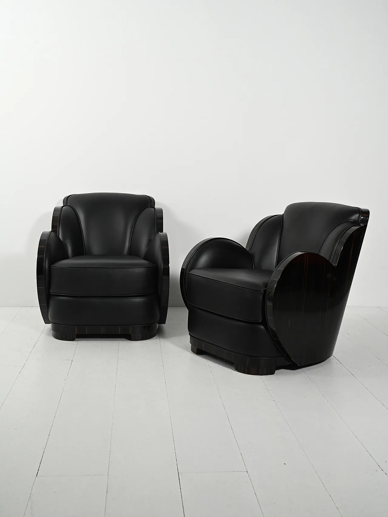 Coppia di poltrone scandinave in stile Art Déco, anni '40 1