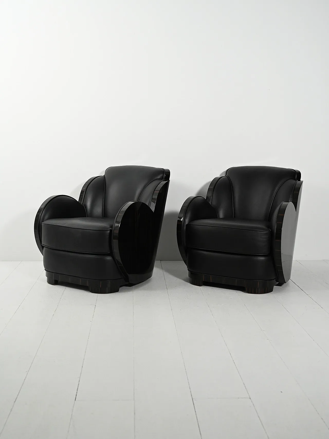 Coppia di poltrone scandinave in stile Art Déco, anni '40 2