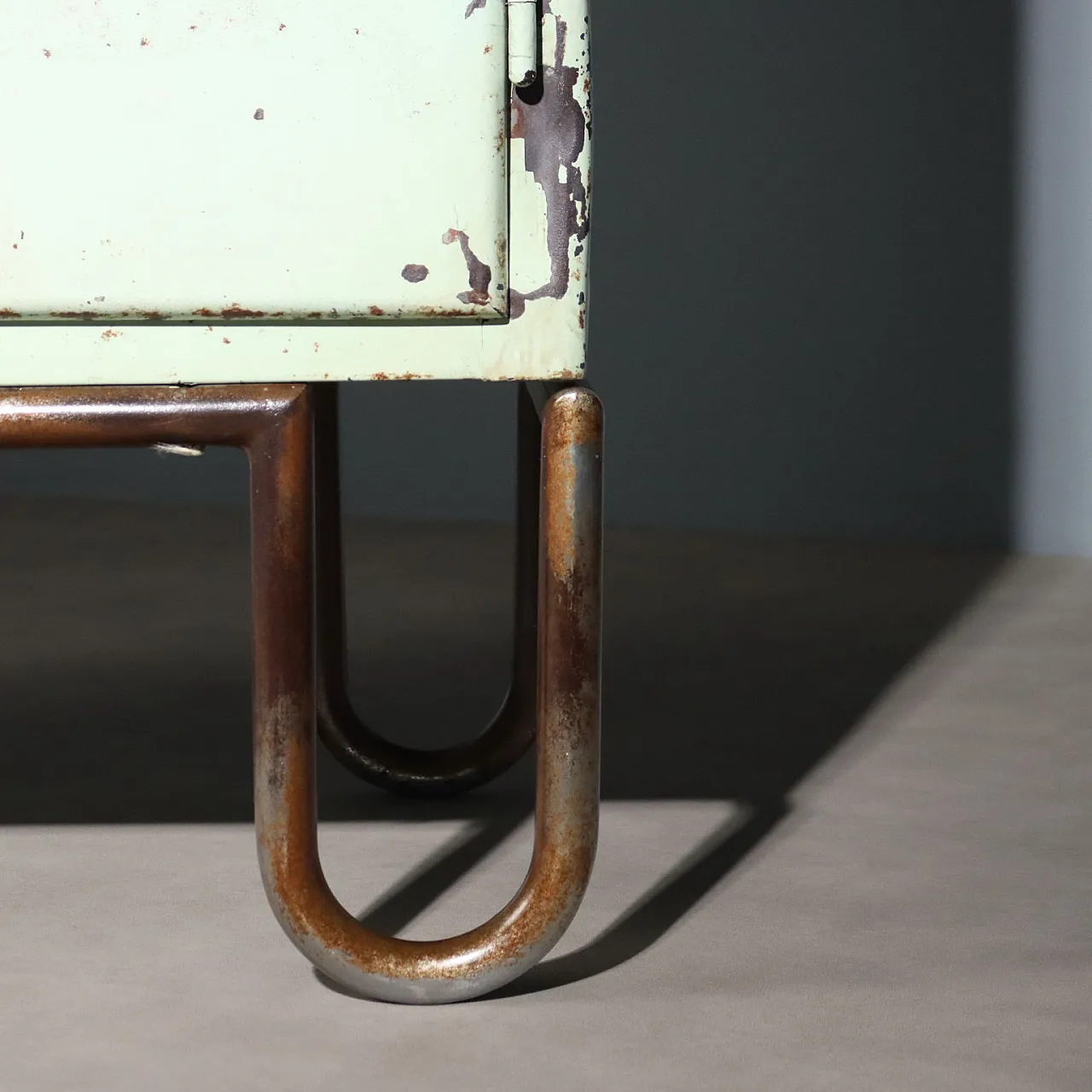 Mobile contenitore industriale in metallo laccato, '900 5