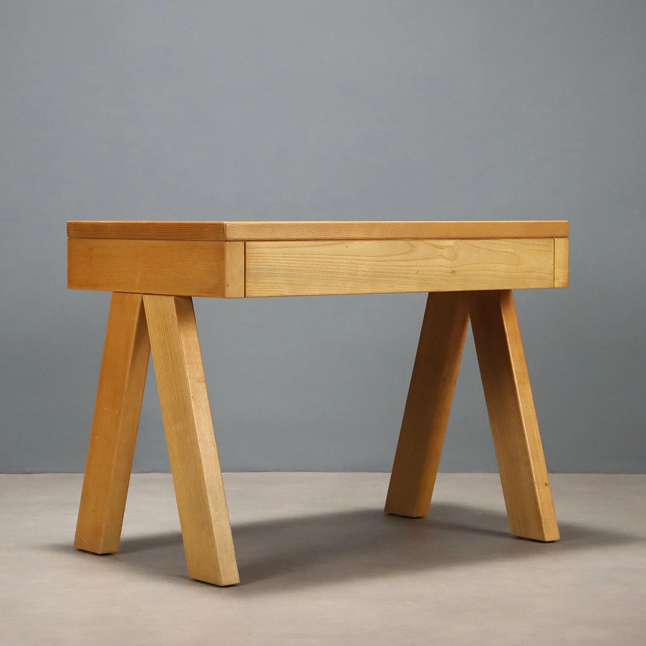 Scrittoio in legno di larice con due cassetti sottopiano, '900 8