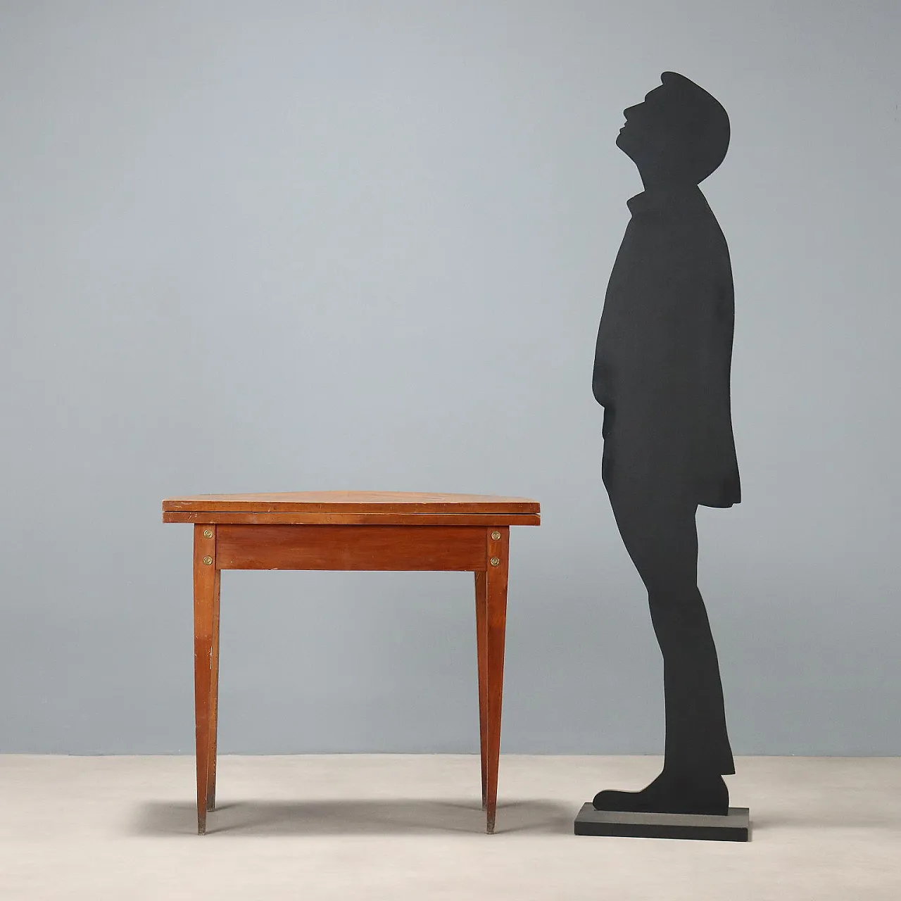 Tavolino Direttorio in ciliegio e metallo dorato e cesellato, '800 2