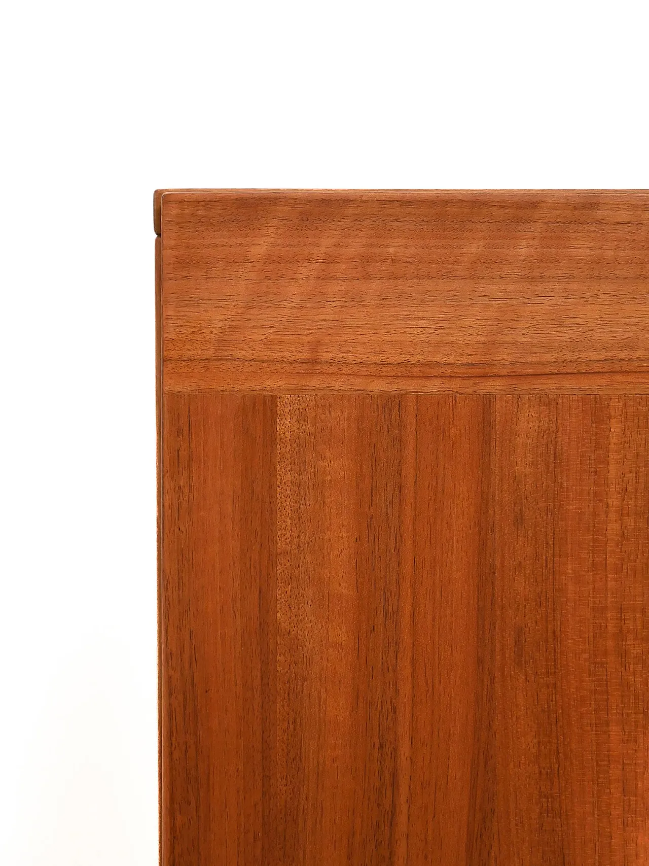 Sideboard in teak a sei ante attribuito a Nils Jonsson 6