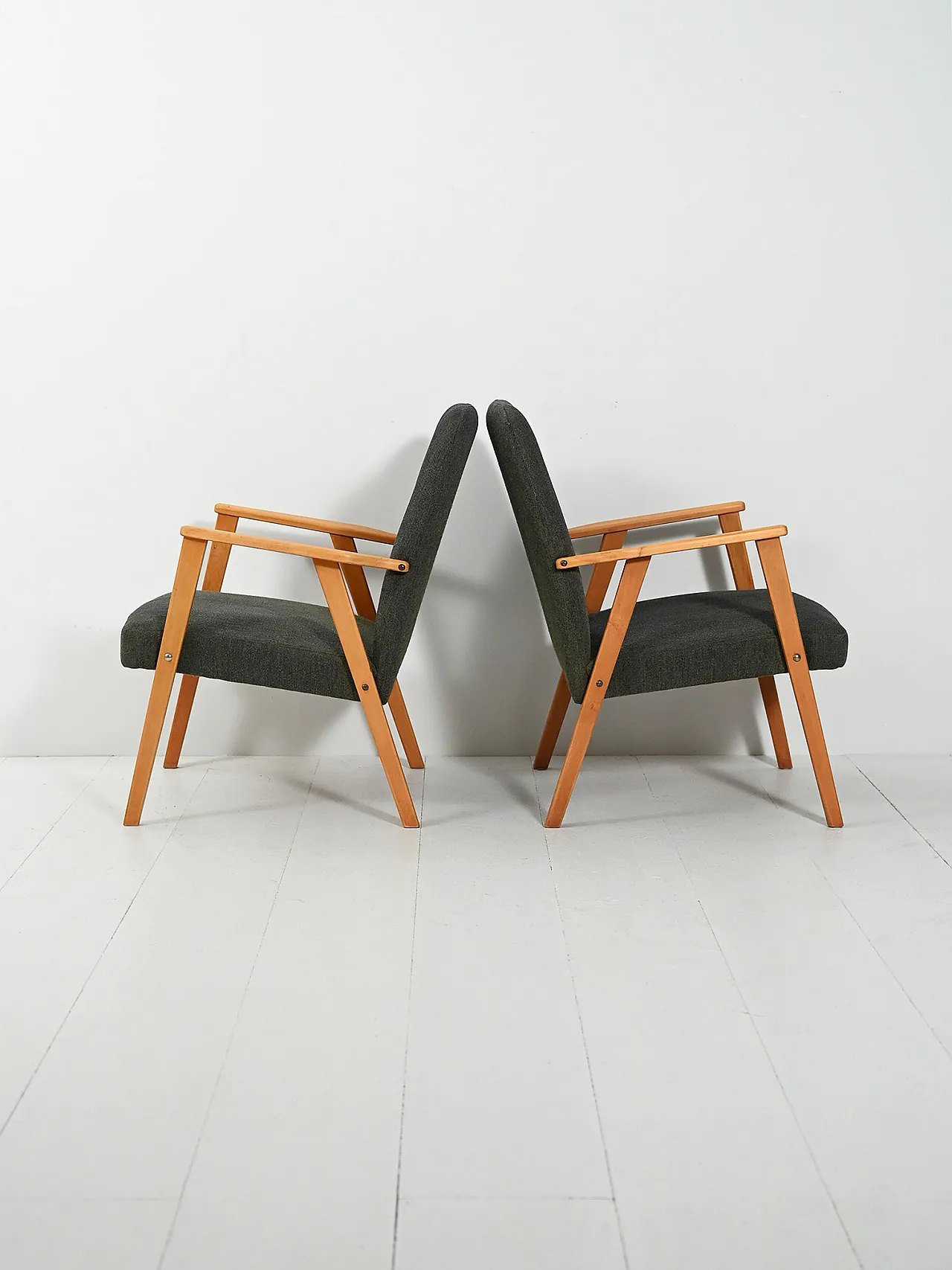 Coppia di Poltrone scandinave in faggio grigia, anni '50 5