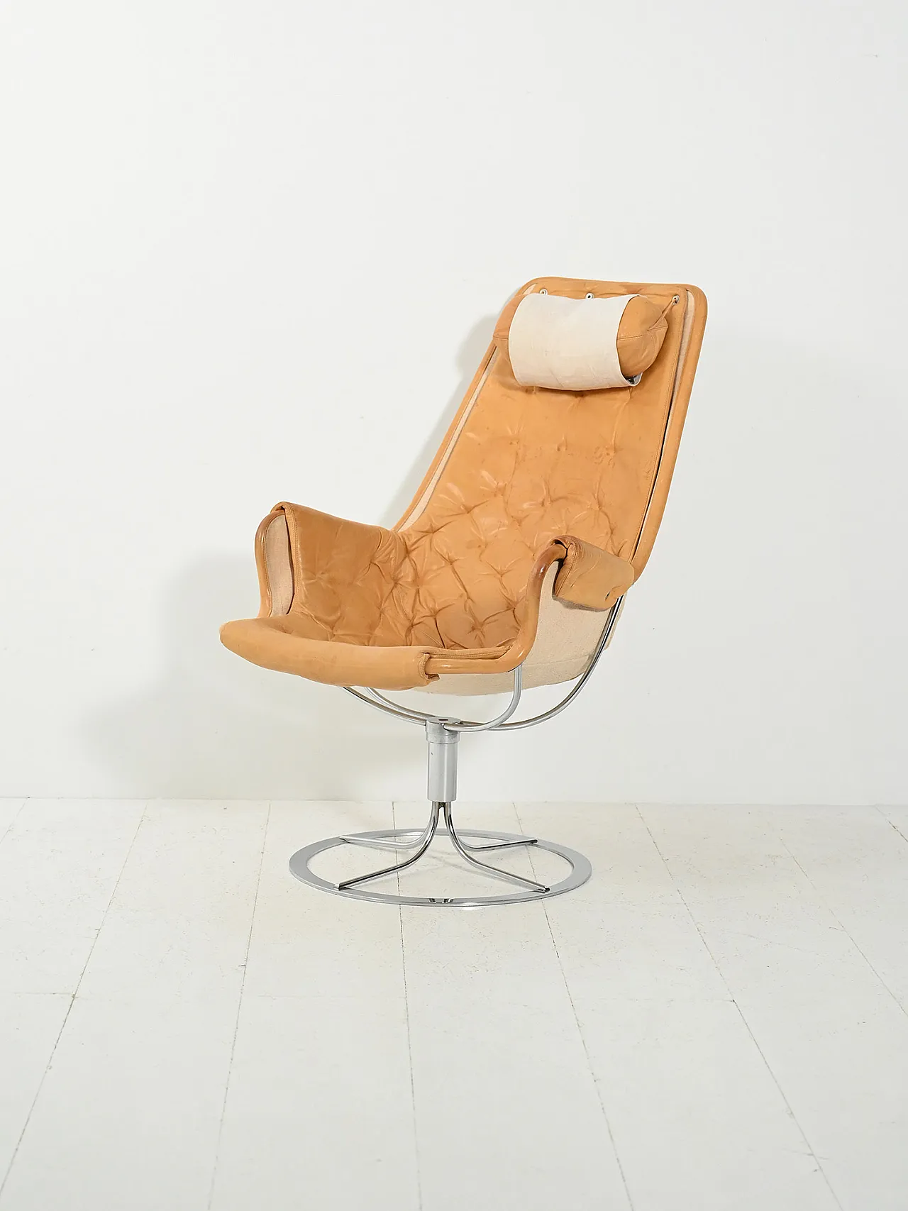 Poltrona girevole “Jetson” di Bruno Mathsson 1