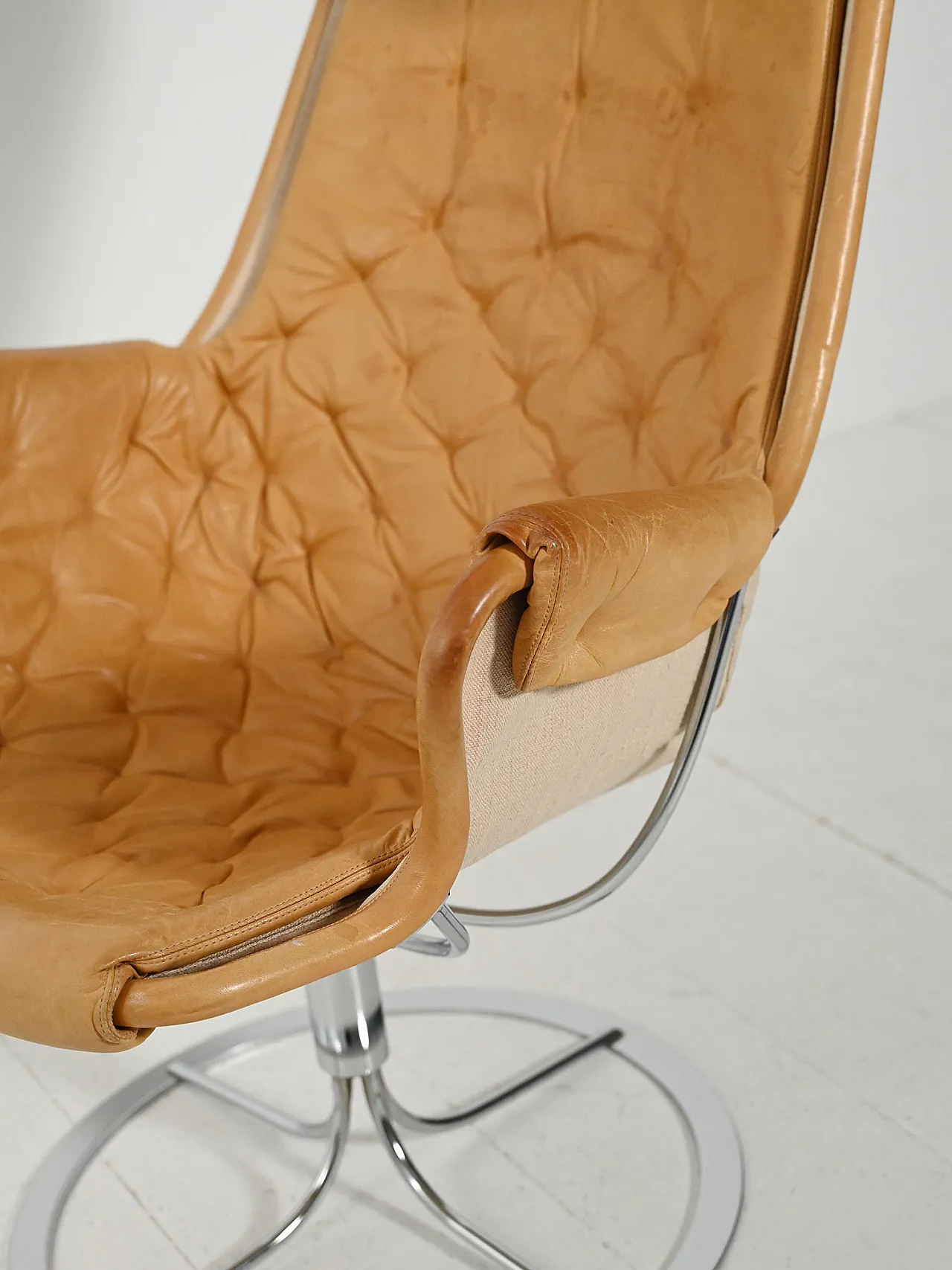 Poltrona girevole “Jetson” di Bruno Mathsson 7