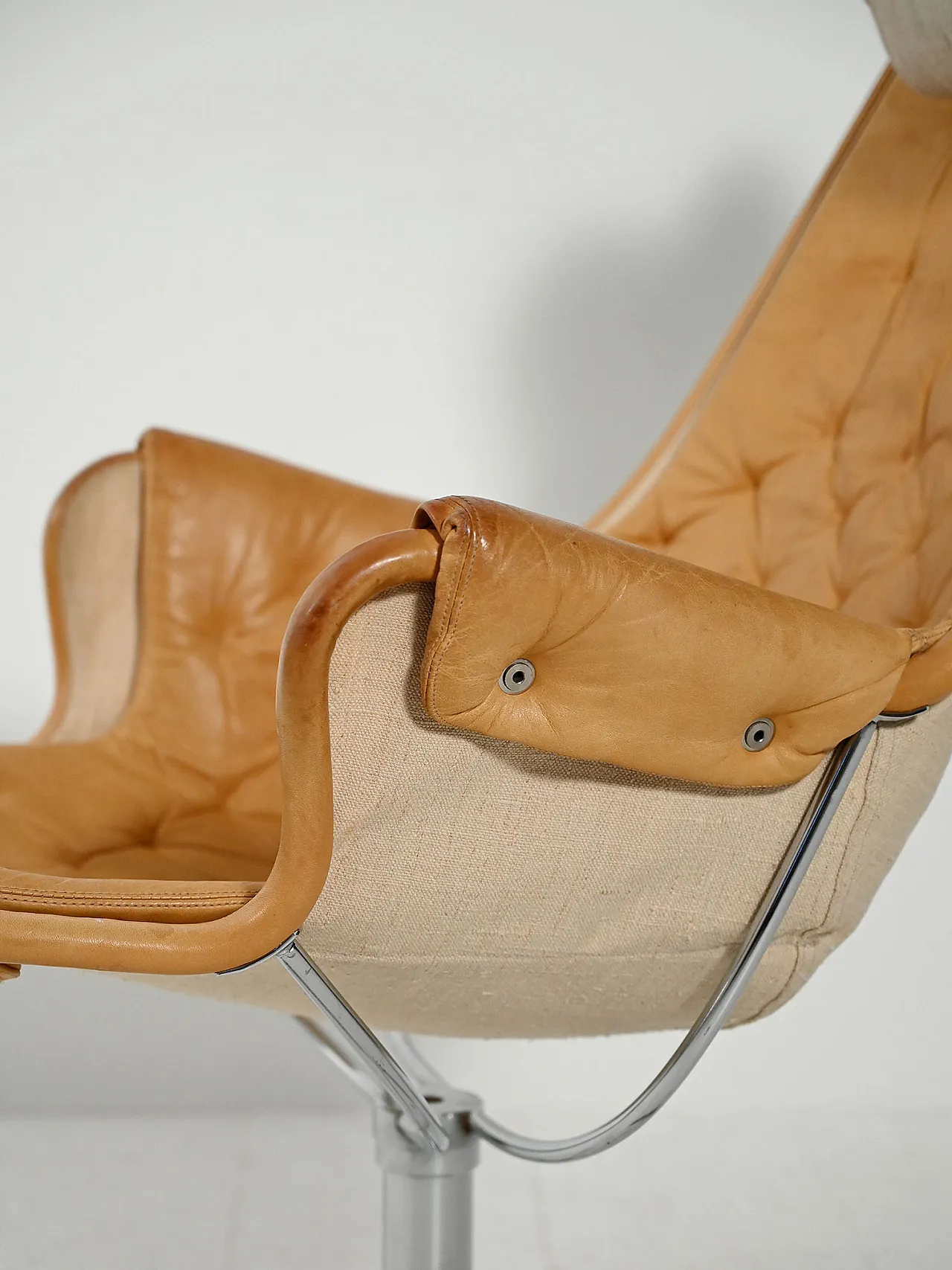 Poltrona girevole “Jetson” di Bruno Mathsson 9