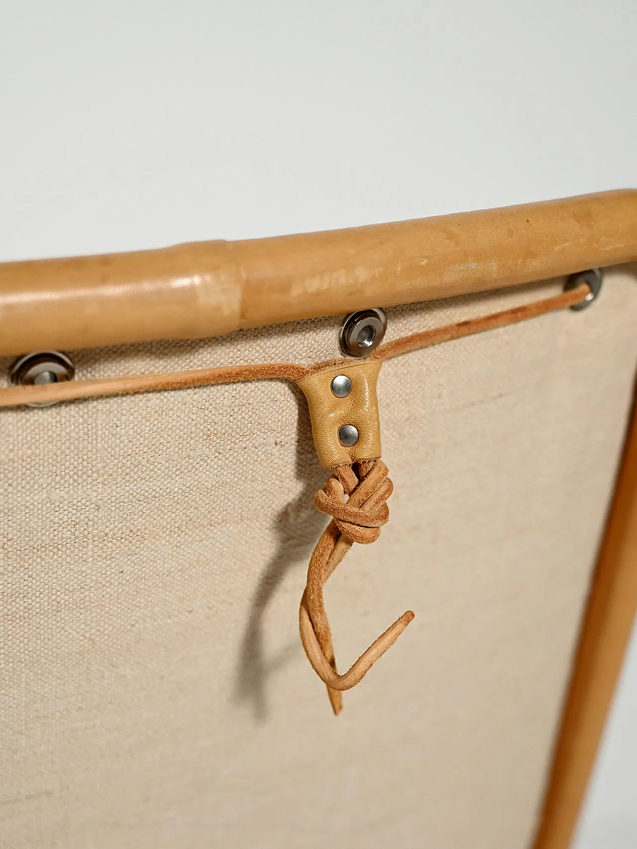 Poltrona girevole “Jetson” di Bruno Mathsson 11