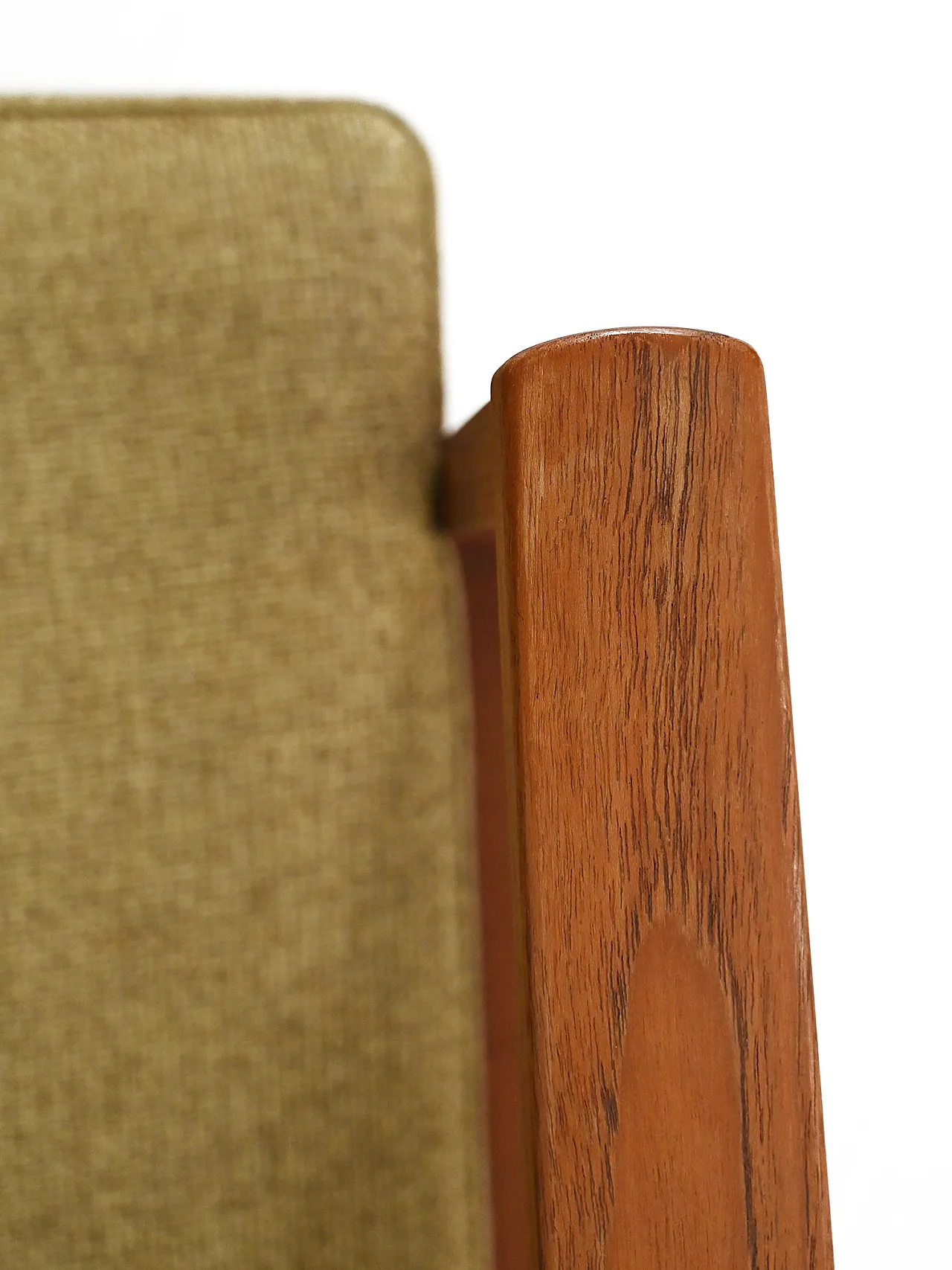 Coppia di poltrone danesi in teak con tappezzeria verde 15