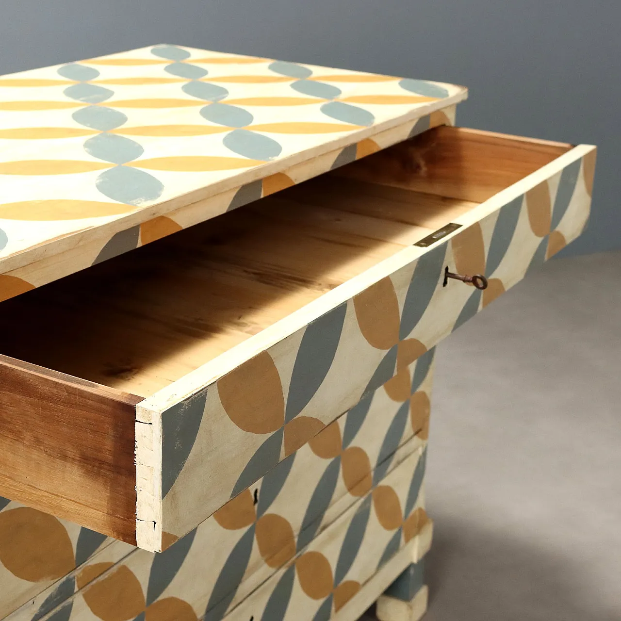 Chest of drawers Umbertino in walnut and fir, 19th century 6