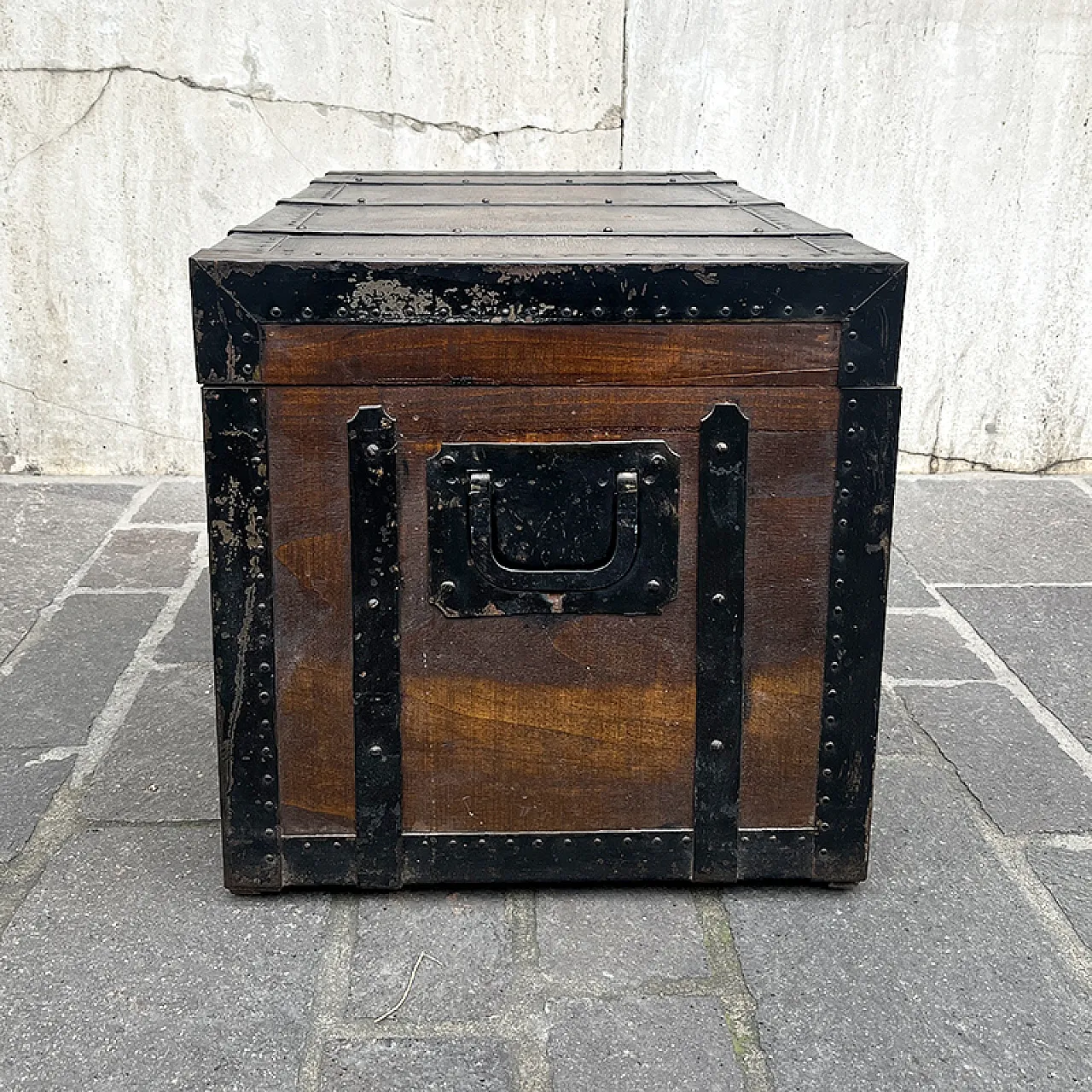 Wooden trunk with iron edges, Italy 1949 10