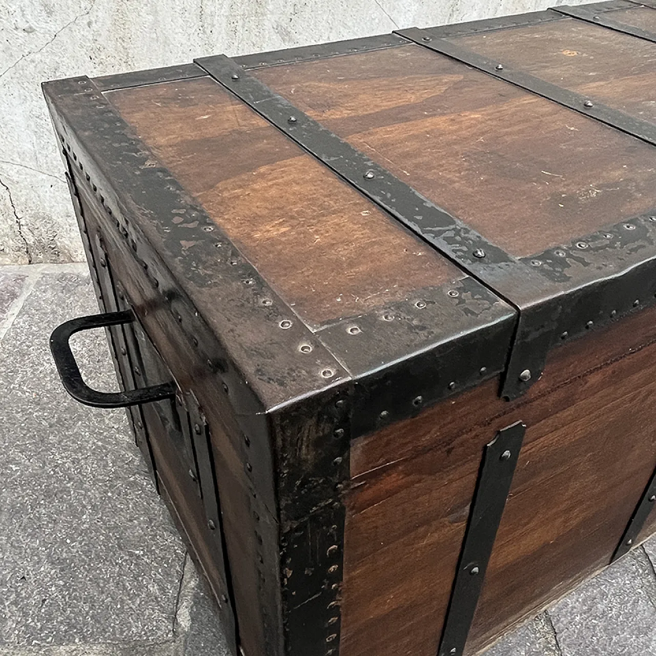 Wooden trunk with iron edges, Italy 1949 17