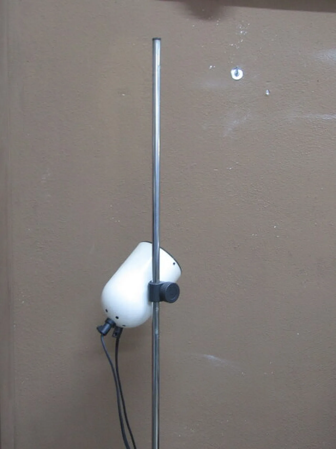 Industrial steel floor lamp, 1970s 3