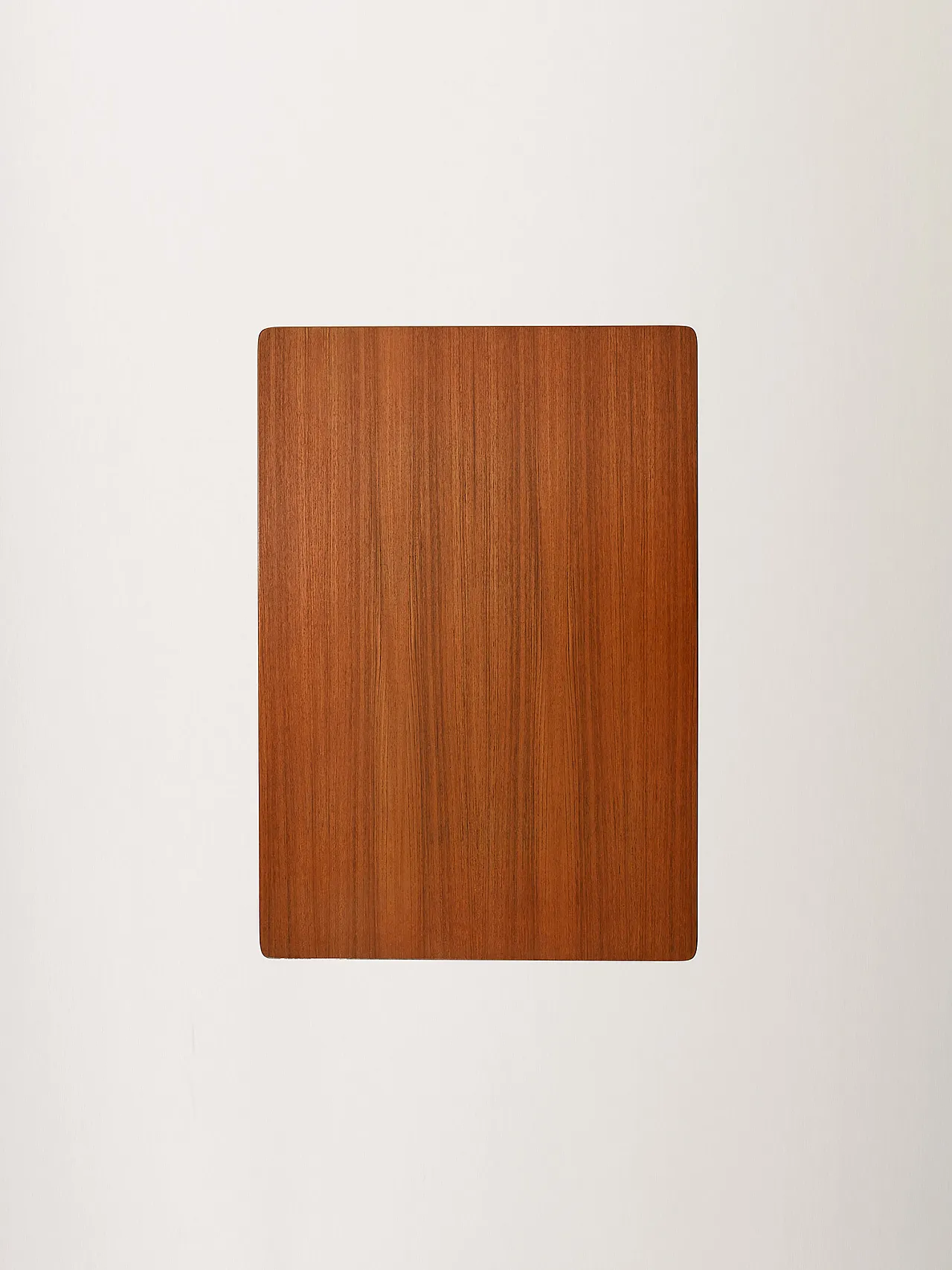 Coffee table scandinavo con mensola in ottone 8